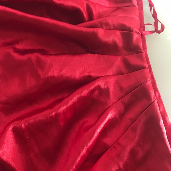 Red cocktail dress - Picture 2 of 7